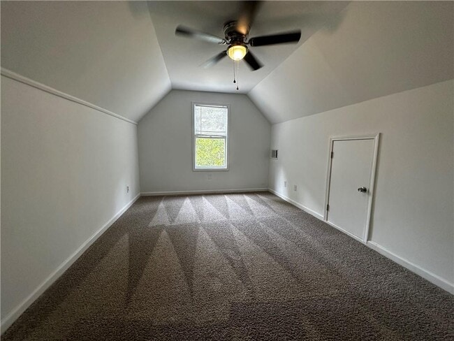 Building Photo - 64 Highlander Way