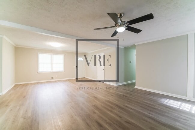 Building Photo - 4681 E Glen Ridge Cir
