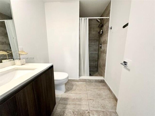 Building Photo - 488 NE 18th St