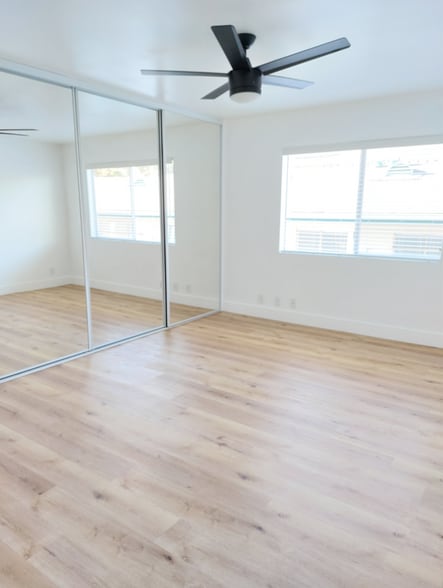 Building Photo - 2455 Corinth Ave