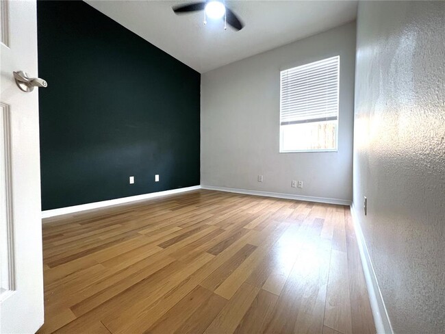 Building Photo - 4615 Dunnie Dr