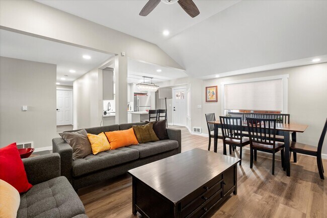 Open concept living room and kitchen - 4206 N Winnifred St