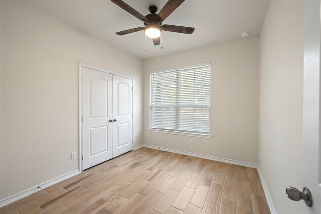 Building Photo - 26307 Pine Canyon Dr