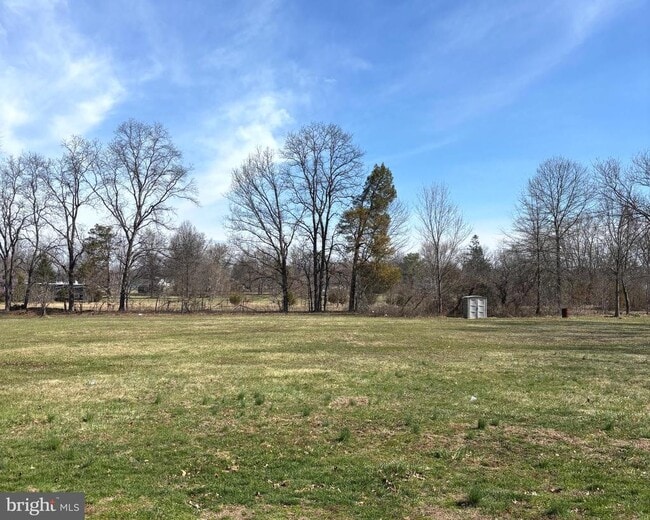 Building Photo - 723 Godshall Rd