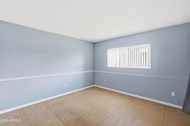 Building Photo - 126 W Loma Vista Dr