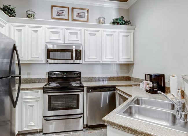 Building Photo - 402 Grand Pkwy