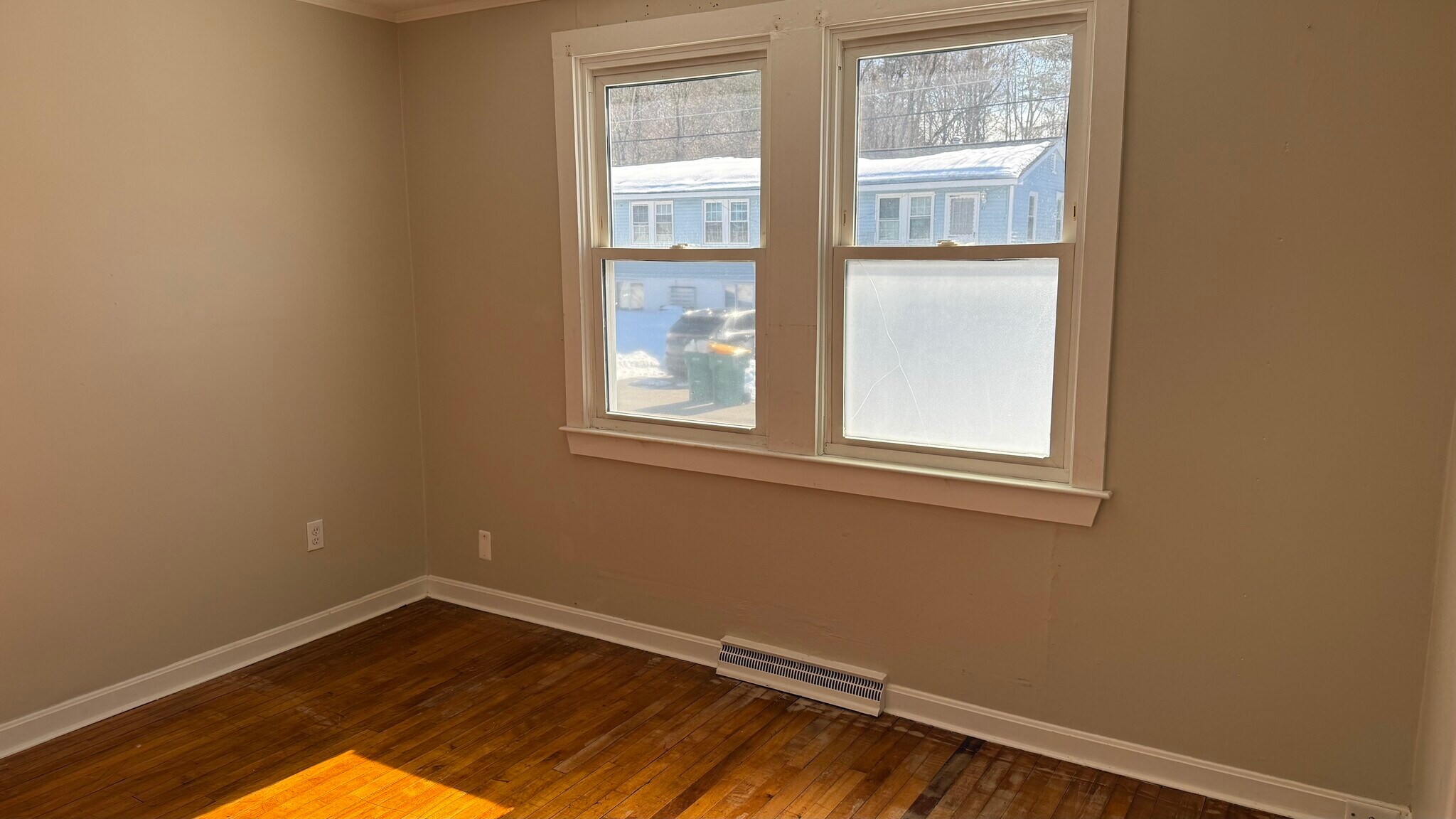 Building Photo - 78 Willard St