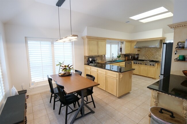 Building Photo - 17707 Noble Oak Ct