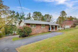 Building Photo - Spacious 3-Bedroom Home with Finished Basement and Scenic Views in Colonial Heights
