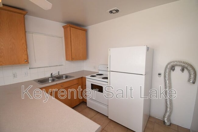 Building Photo - 6758 S 100 E
