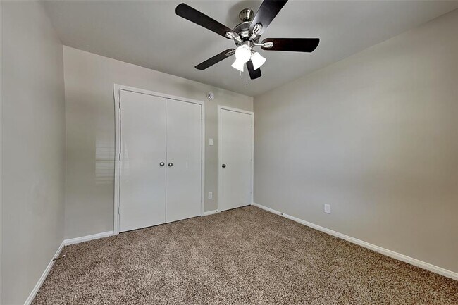 Building Photo - 3318 Noble Hollow Dr