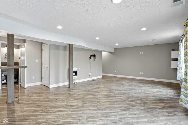 Building Photo - 12438 Hawks Landing Dr