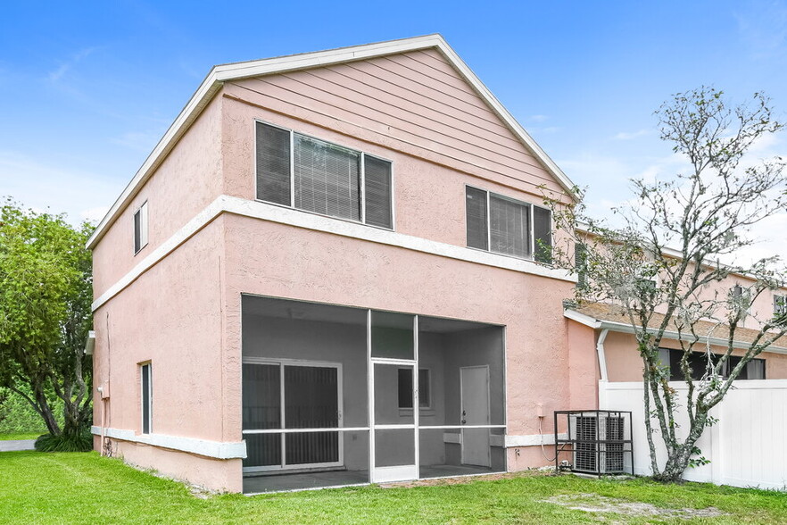 Building Photo - 816 Monopoly Ct