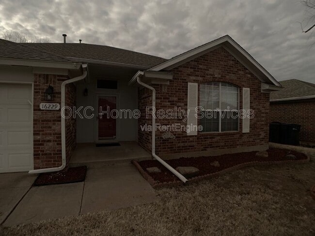 Building Photo - 16229 Everglade Ln