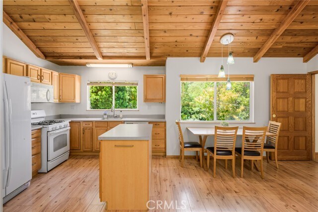 Building Photo - 5065 Casa Dr