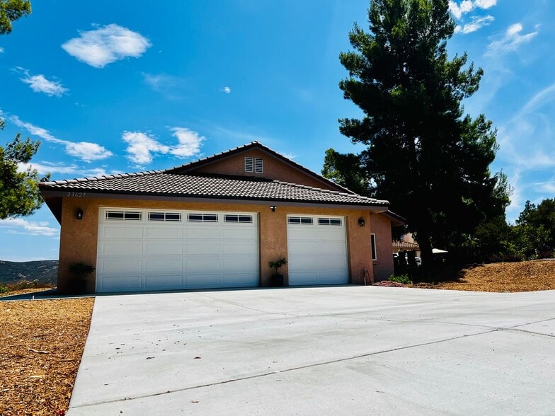 Building Photo - 23627 Calistoga Pl