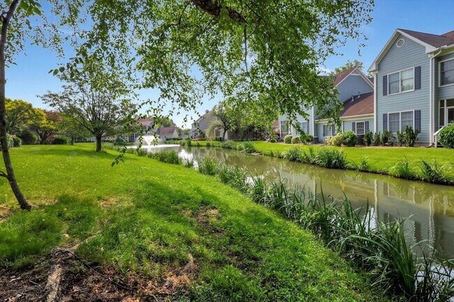 Building Photo - 1284 Heritage Landing Dr