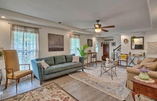 Building Photo - 189 Hester Woods Dr