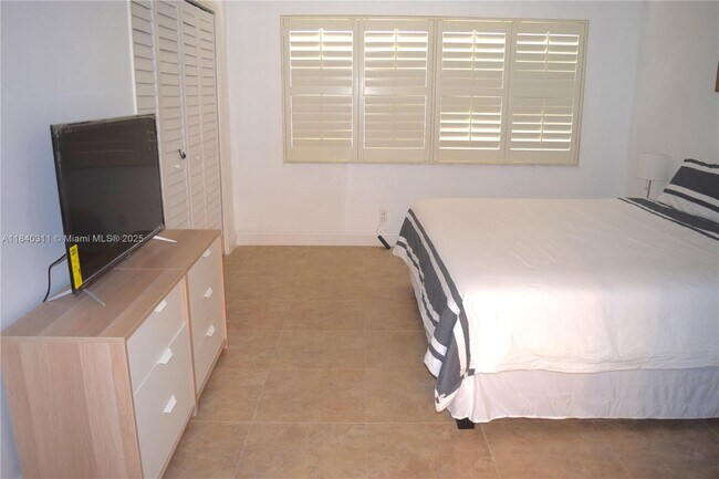 Building Photo - 3970 Oaks Clubhouse Dr