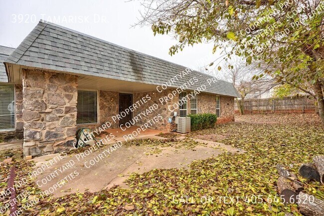 Building Photo - 3920 Tamarisk Dr