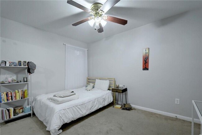 Building Photo - Centennial West Campus - Prime Time - 3BD/...