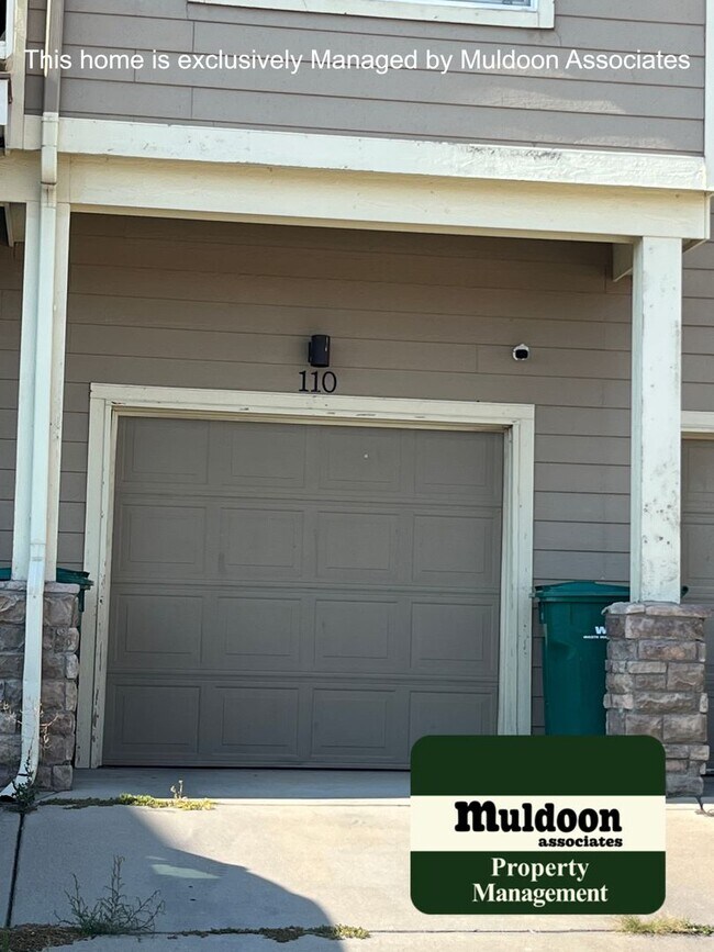 Building Photo - 1-month free rent with one year lease