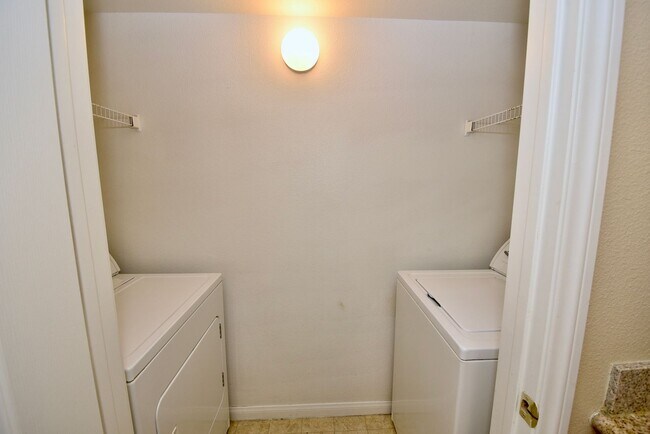 Building Photo - Cozy 1 Bedroom Condo 2nd Floor At Coronado...