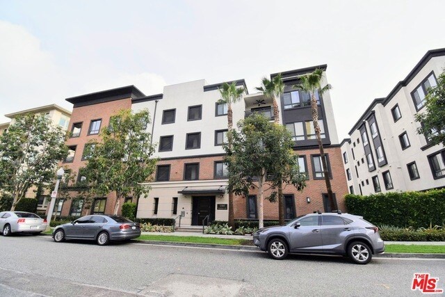 Building Photo - 12746 W Jefferson Blvd