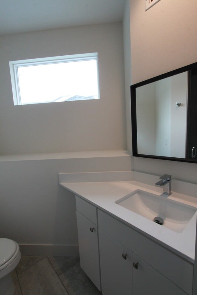 Building Photo - Contemporary East Austin Home with Private Yard & Garage