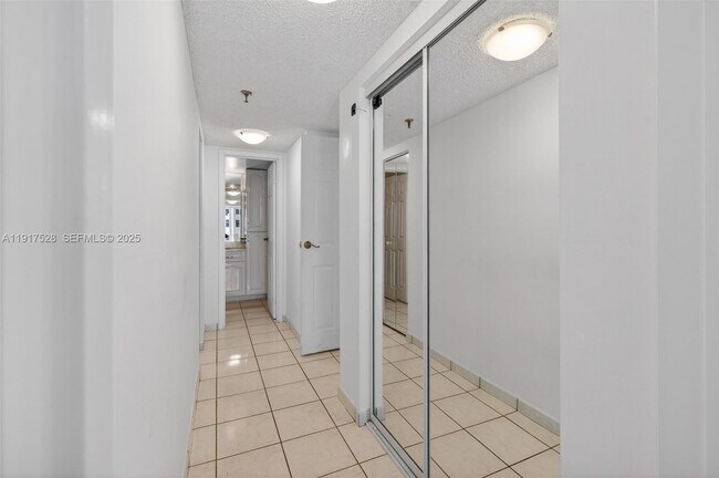 Building Photo - 2401 Collins Ave