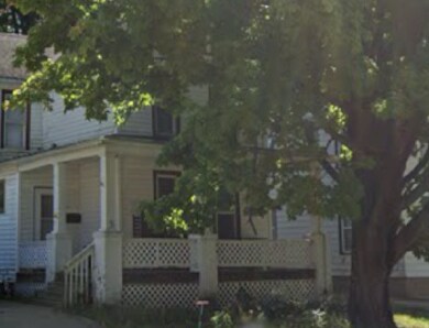 Primary Photo - 1543 S Oak Ave