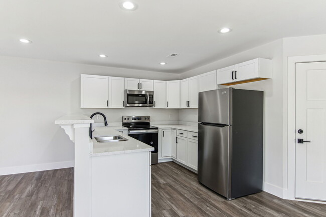 Building Photo - 4056 Cedar Fls Ln