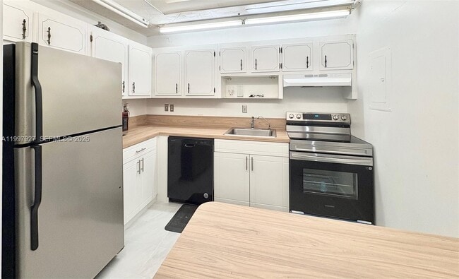 Building Photo - 7300 NW 17th St