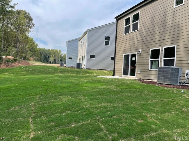 Building Photo - 312 Joneshaven Dr