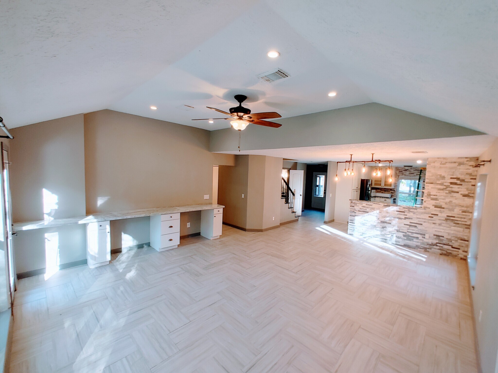 Beautiful stone desk area has generous space for multiple workstations - 2 Arnica Ct
