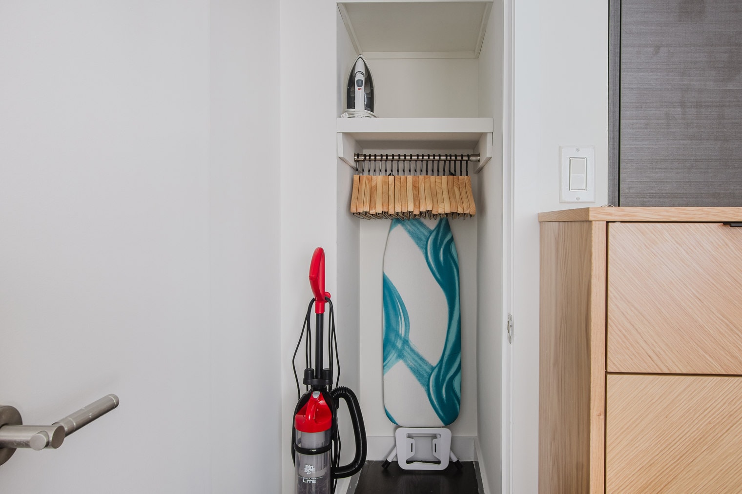 Building Photo - 666 West End Ave