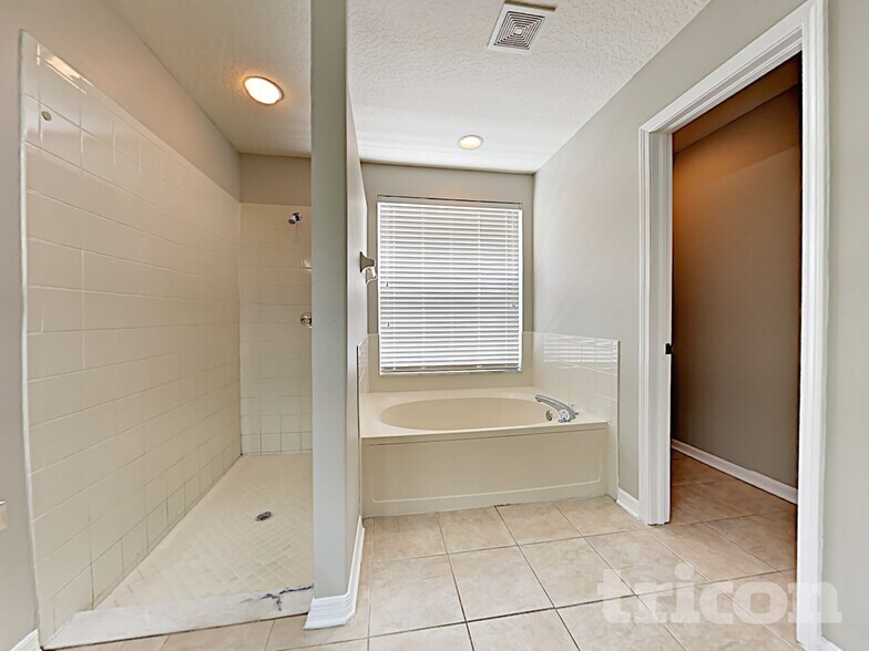 Building Photo - 4412 Windmill Pointe Dr