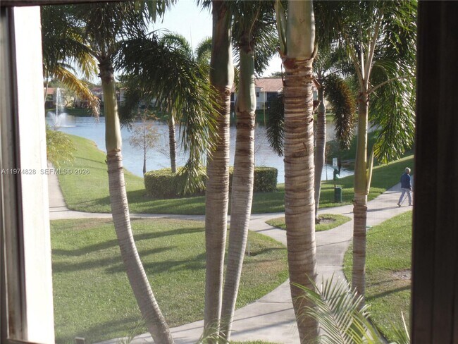 Building Photo - 1239 SW 46th Ave