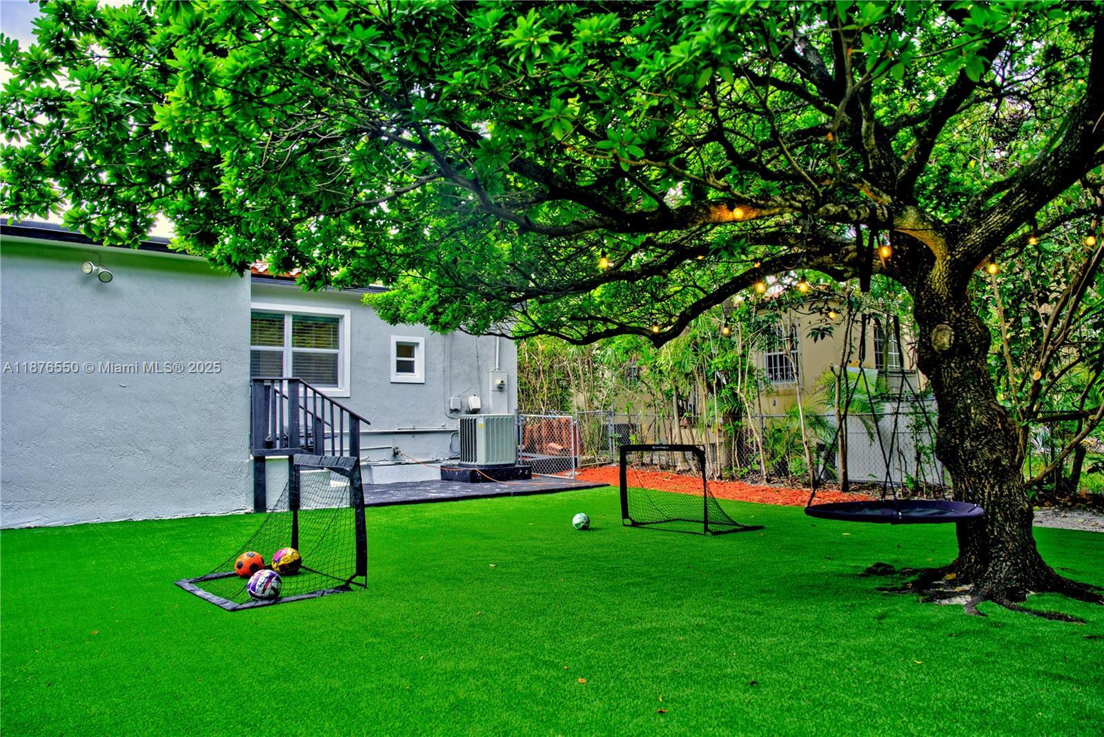Building Photo - 7 Montilla Ave