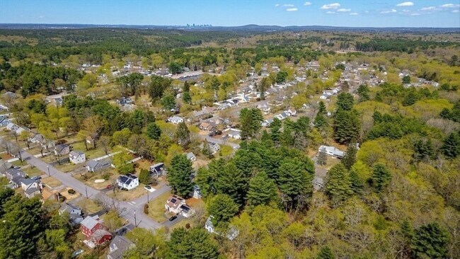 Building Photo - 26 Lee Rd