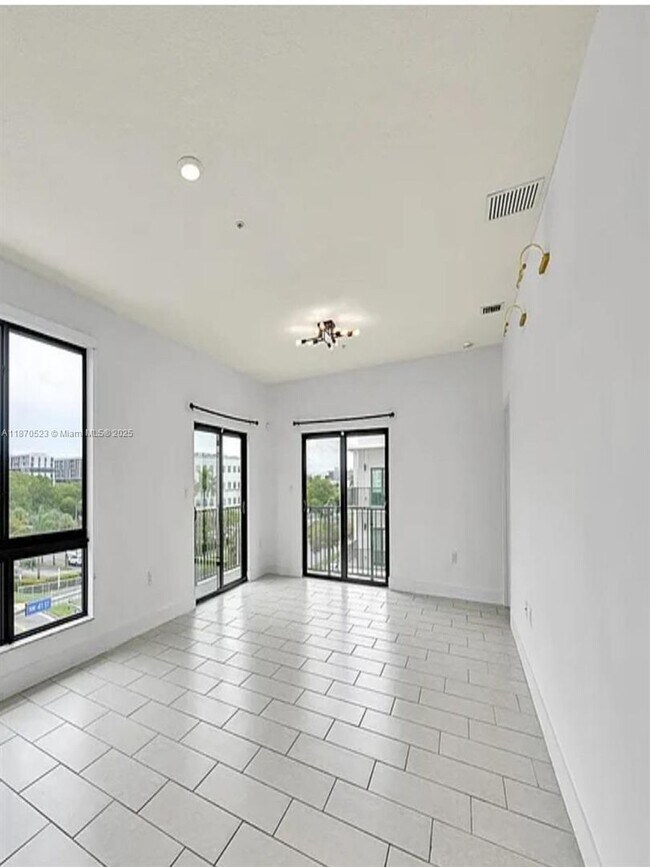 Building Photo - 8167 NW 41st St