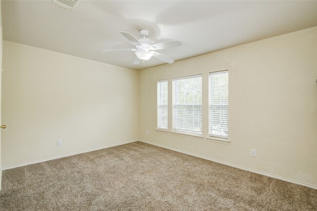 Building Photo - 21718 Grand Hollow Ln