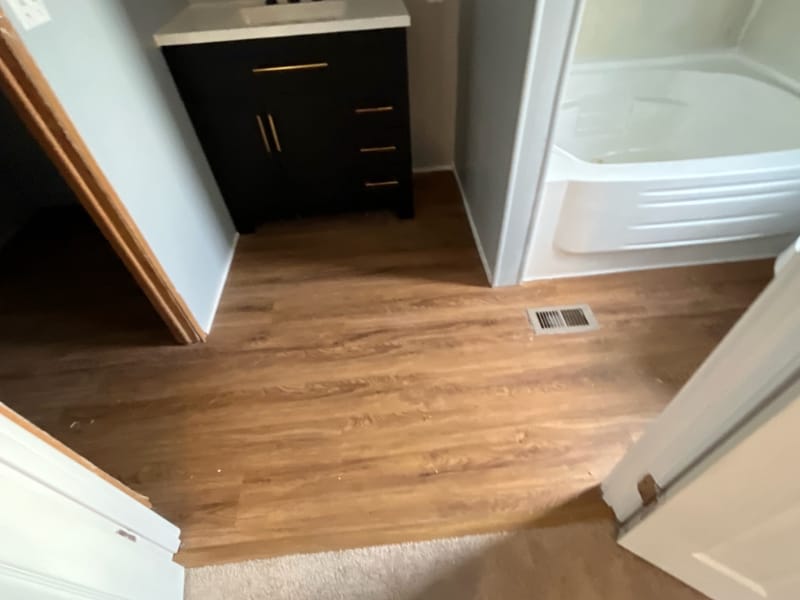 Building Photo - 7720 N Hen Peck Rd