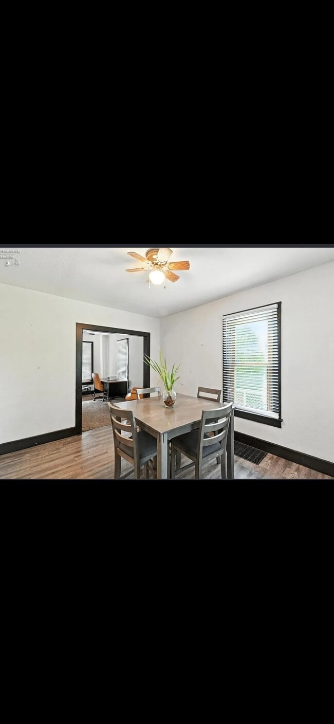 Building Photo - 1412 Prospect St