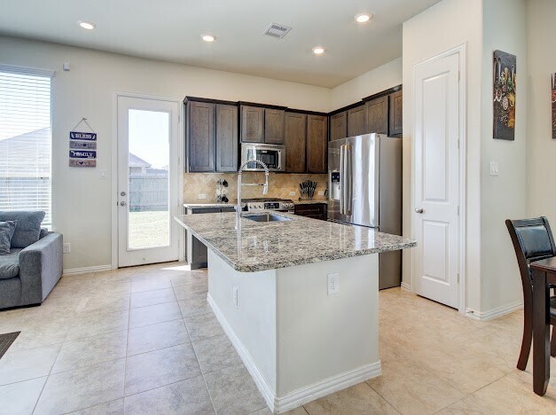 Building Photo - 1646 Ryon Falls Dr