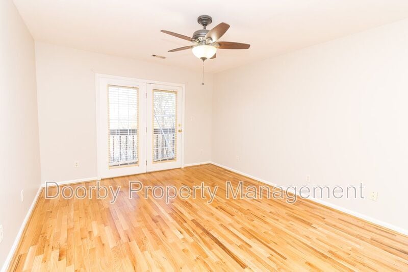 Building Photo - 2202 Elder St