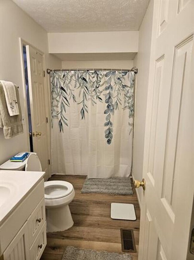 Building Photo - 1883 Powder Branch Rd