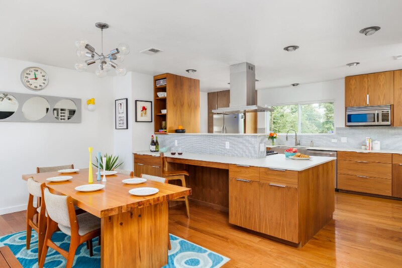 Building Photo - 3202 Santa Monica Dr