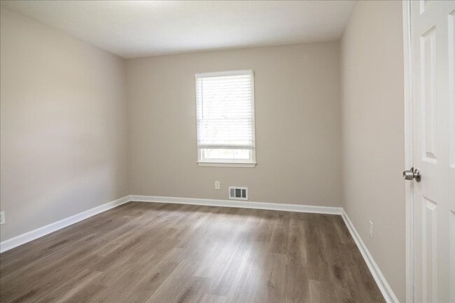 Building Photo - 3/2 Home in Cul-De-Sac w/ 2 Car Garage and Large Bonus Room