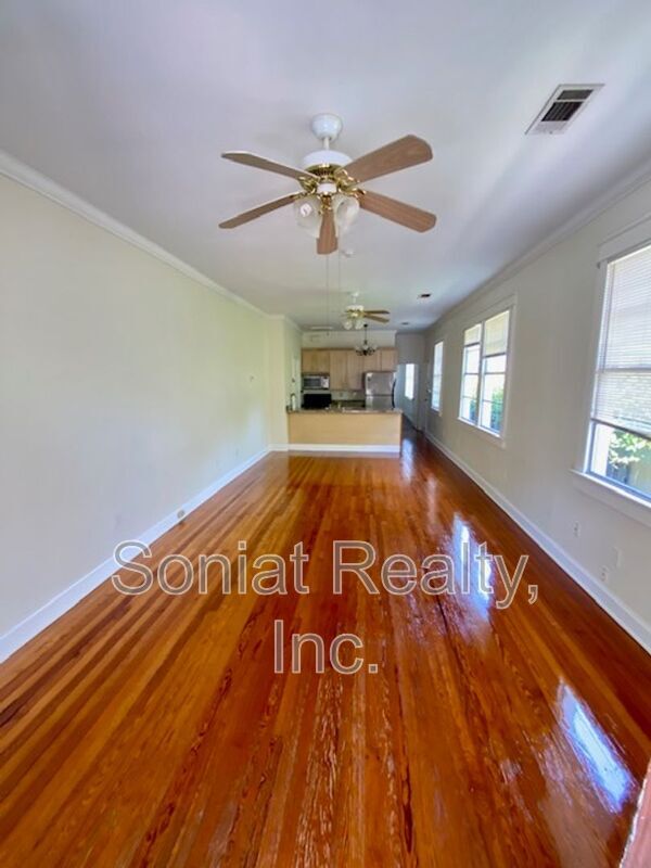 Building Photo - 1928 Burdette St